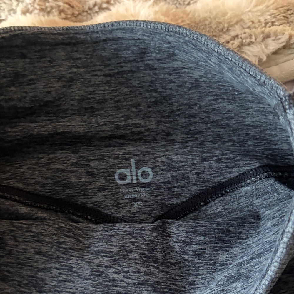 Alo Gray Athletic Leggings